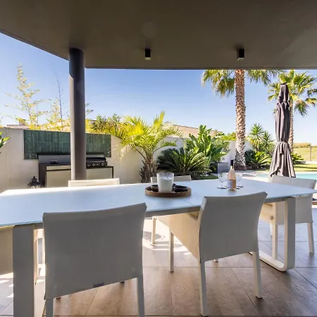 La Californienne - Contemporaine Design فيلة *